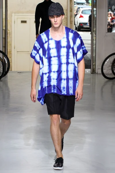 Look 26